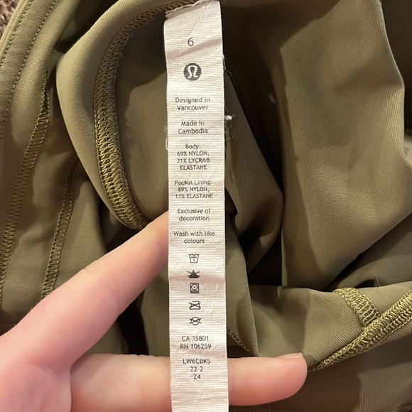 Lululemon Fast and Free 23” Size 6 in Bronze Green - Picture 4 of 4